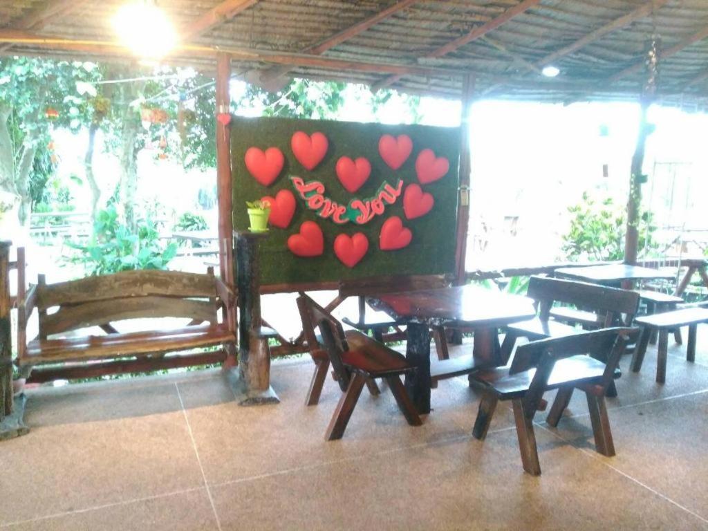 Varee Valley Resort And Restaurant コーンケーン エクステリア 写真