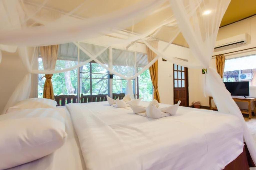 Varee Valley Resort And Restaurant コーンケーン エクステリア 写真